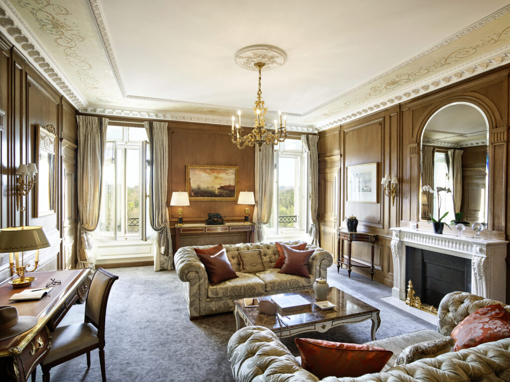 The Top 7 Luxury Palace Hotels in Paris