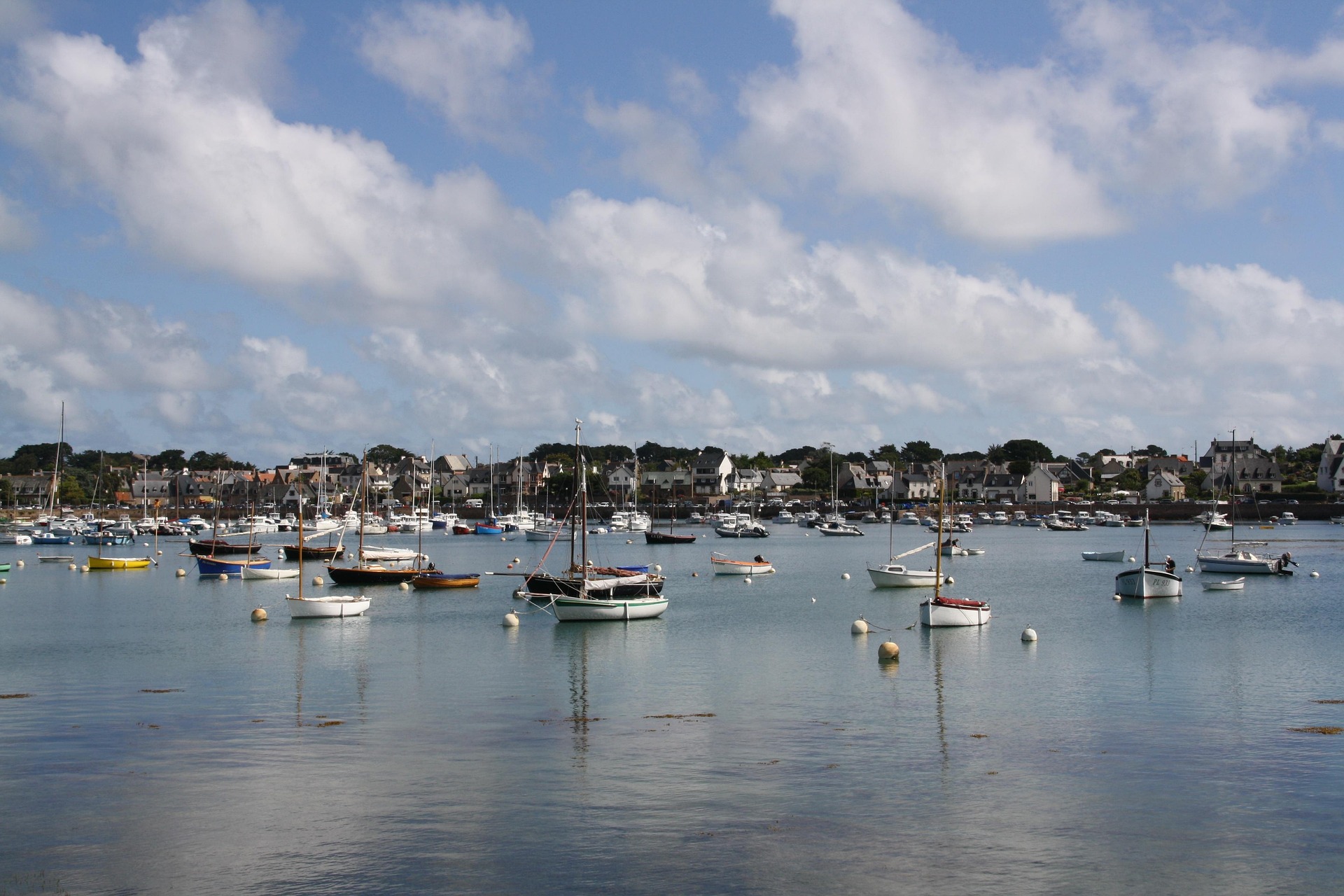 Some boats on the ocean in Brittany