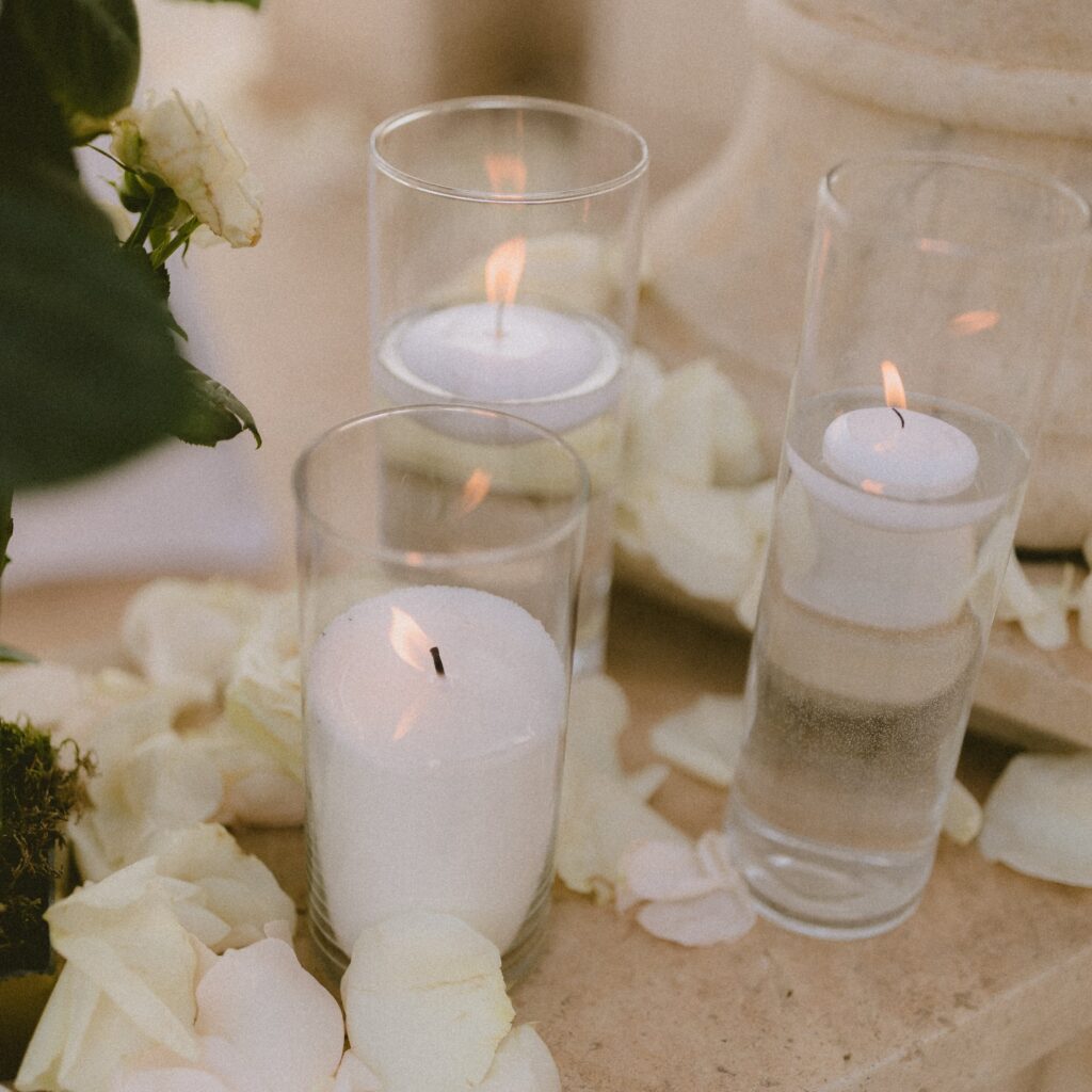 Romantic Proposal on the French Riviera : Idyllic moment in Èze