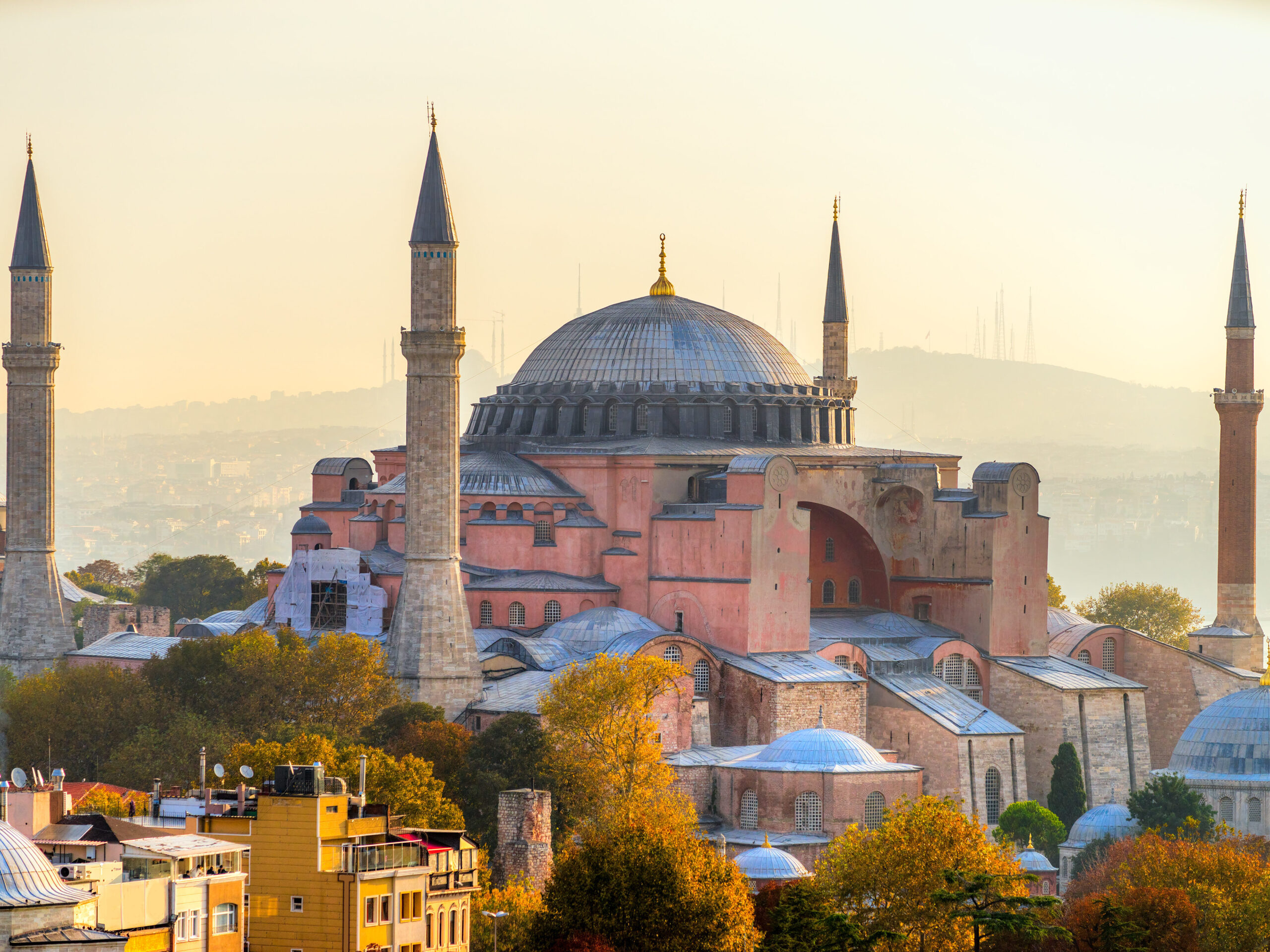 Exploring Istanbul Through the Eyes of Şerif Yenen