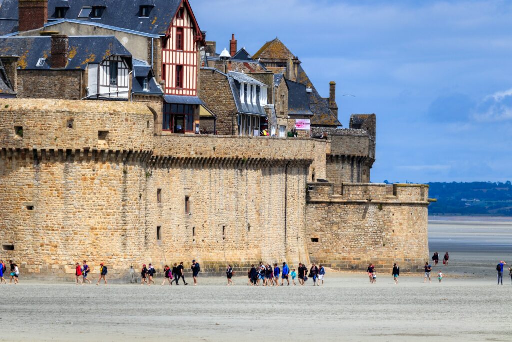 tides
season
mont saint michel