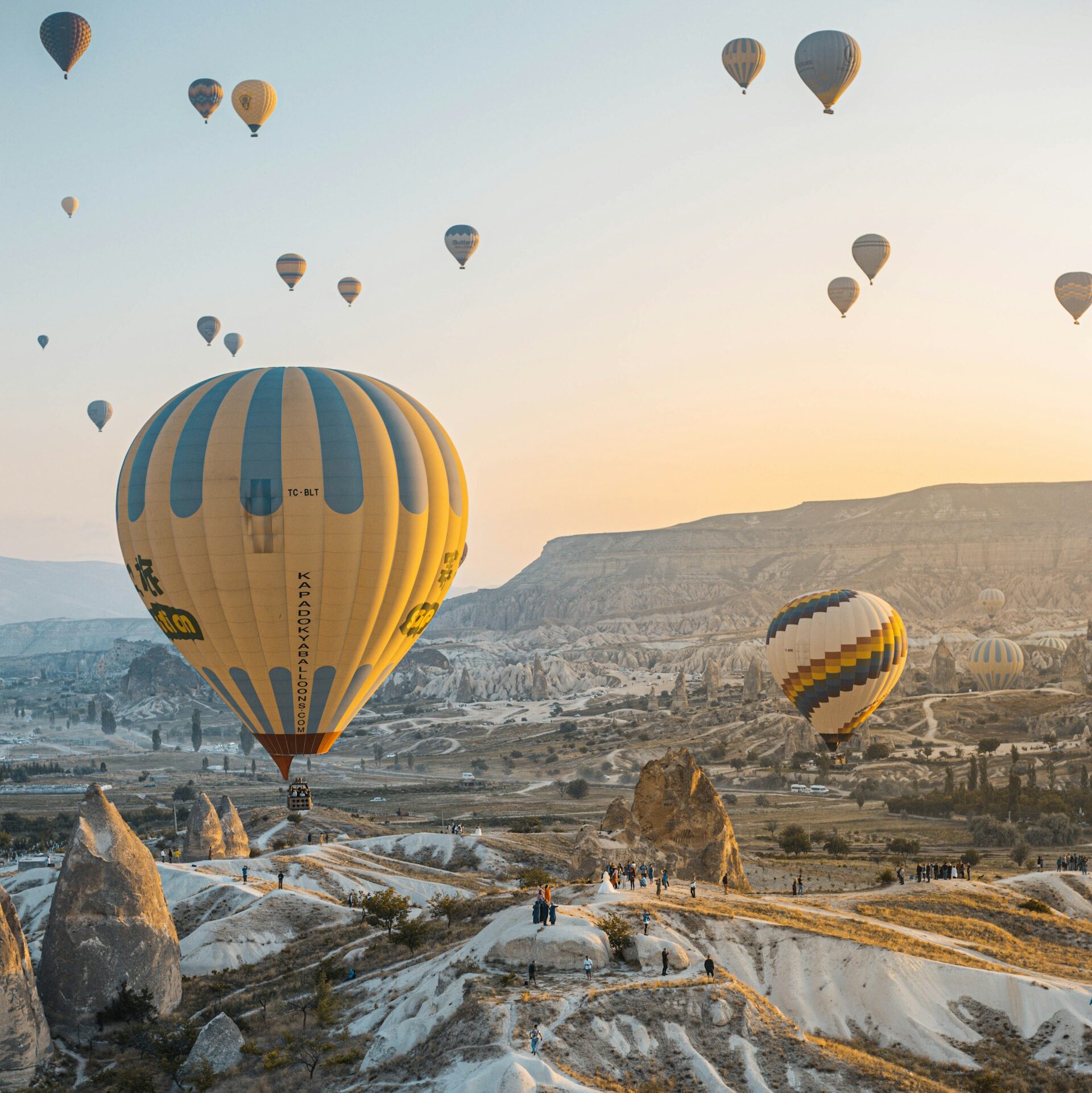 5 Breathtaking Hot Air Balloon Luxury Experiences in Europe